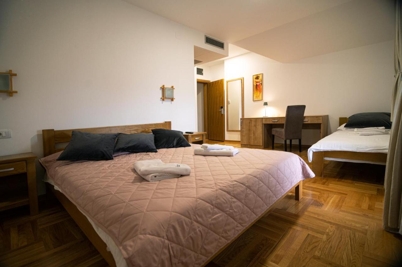 Lux Smestaj Ivanjicki Konaci Ivanjica Extérieur photo