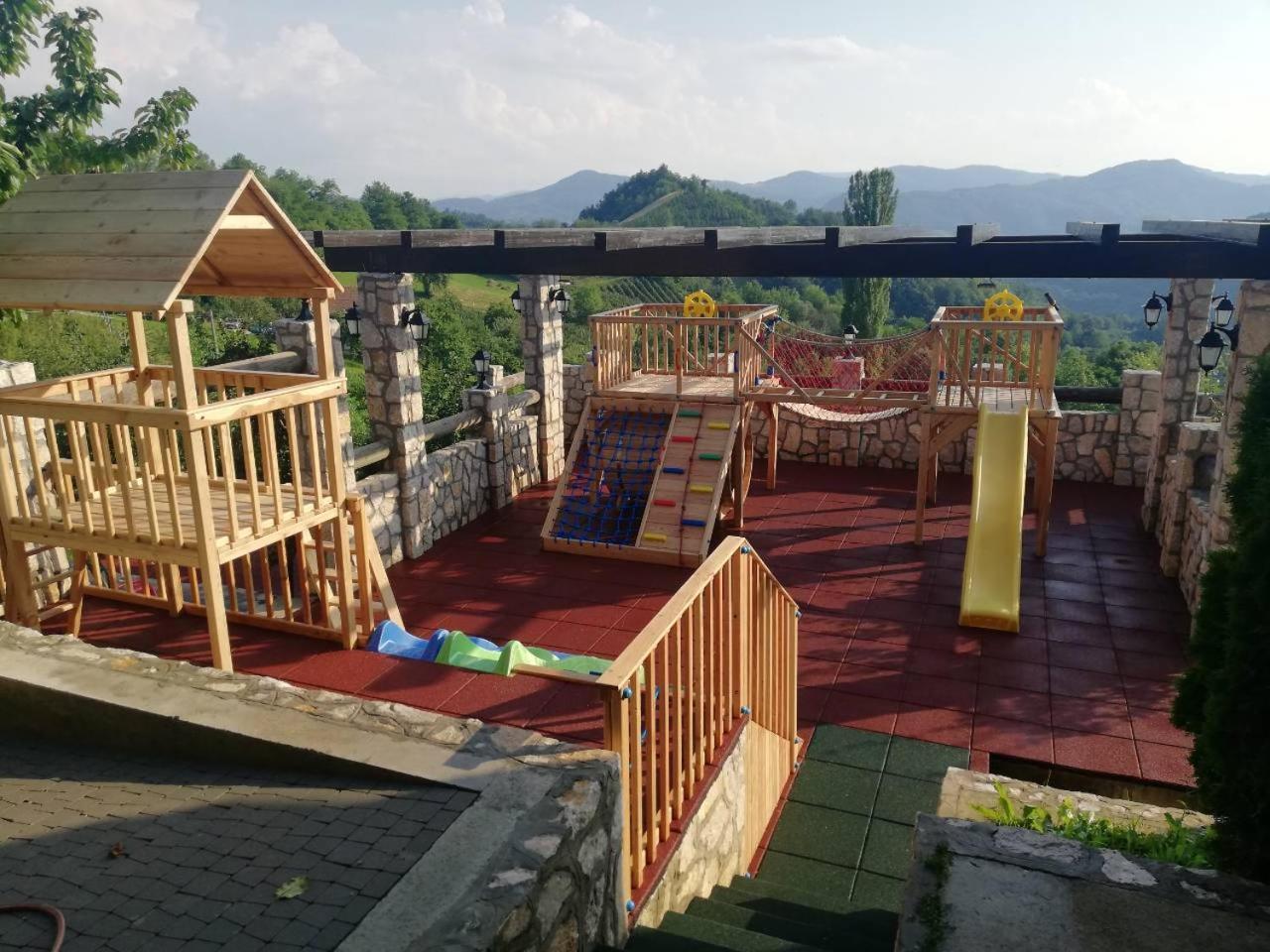 Lux Smestaj Ivanjicki Konaci Ivanjica Extérieur photo